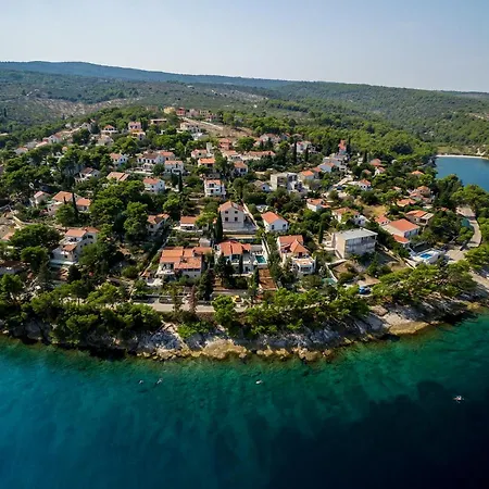 Marisol Villa Splitska